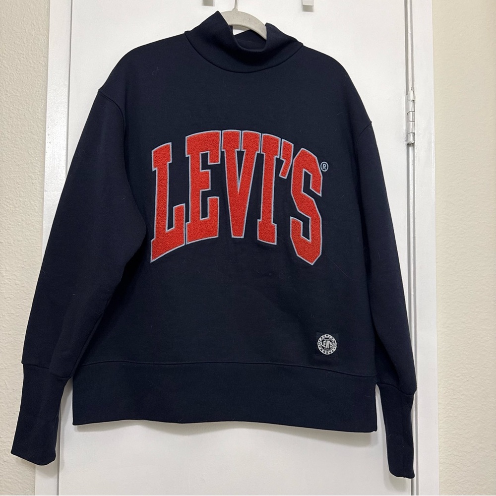 Levi’s Sweatshirt